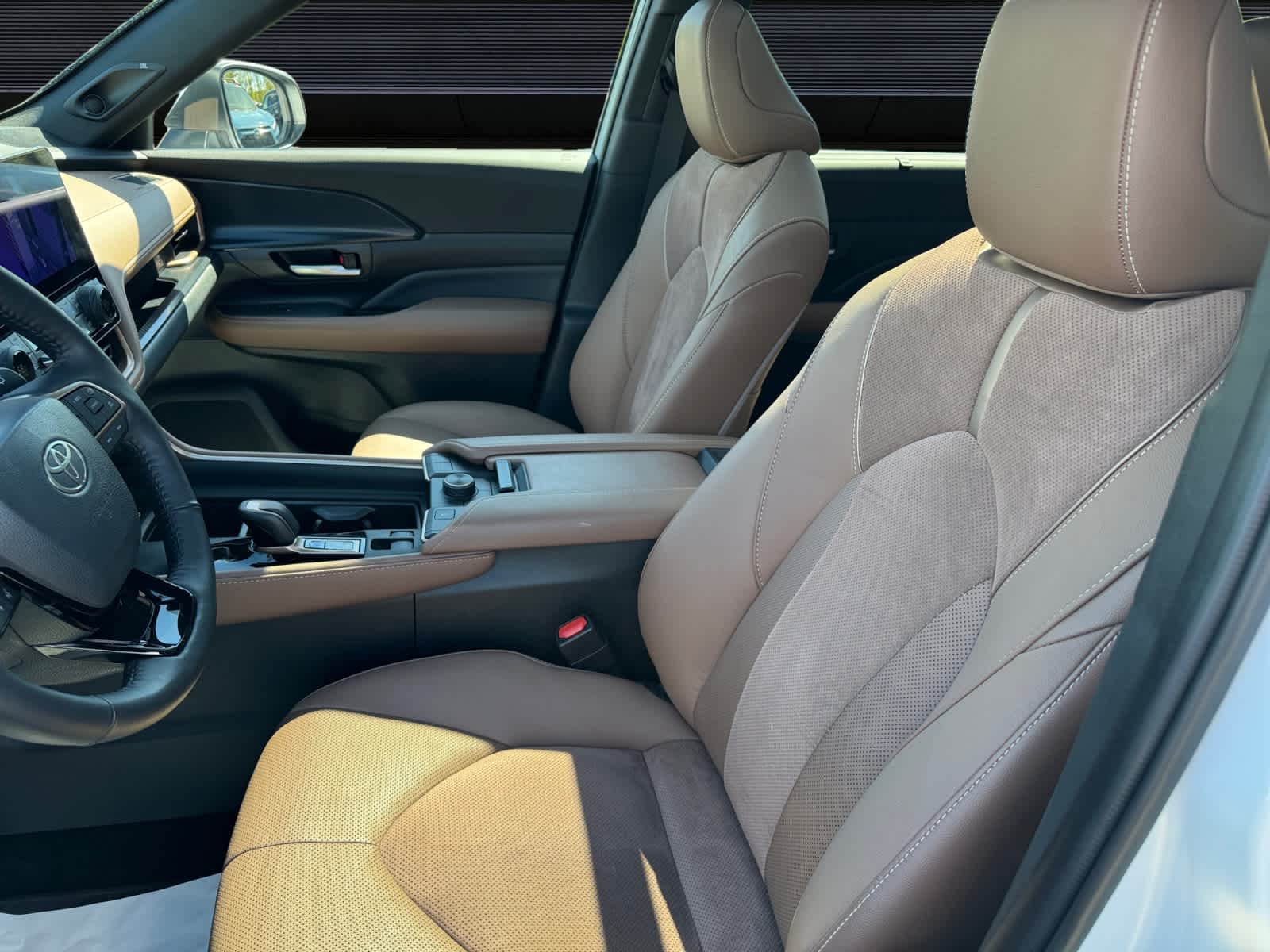 2024 Toyota Grand Highlander Hybrid MAX Platinum