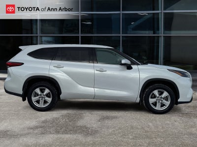 2022 Toyota Highlander LE