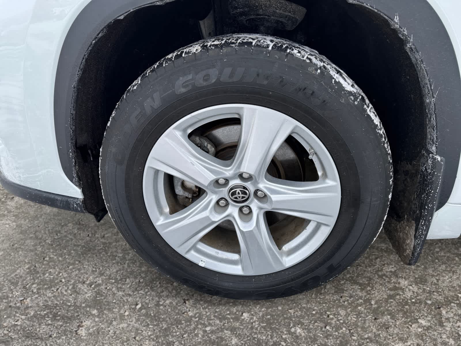 2022 Toyota Highlander LE