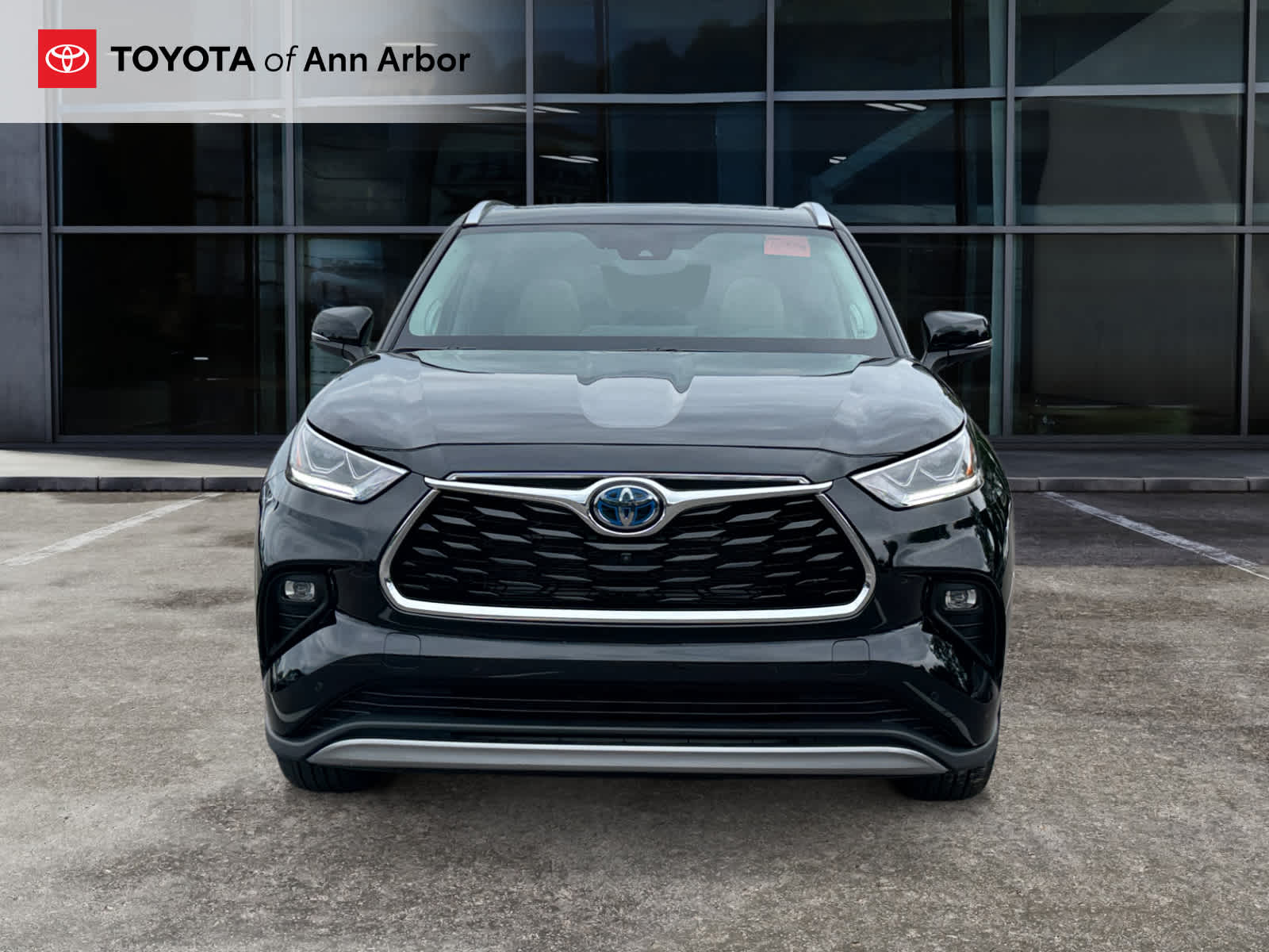 2024 Toyota Highlander Hybrid Platinum
