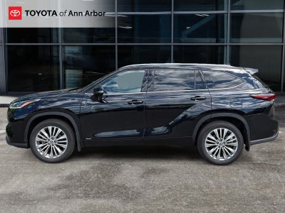 2024 Toyota Highlander Hybrid Platinum