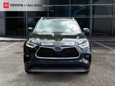 2024 Toyota Highlander Hybrid Platinum