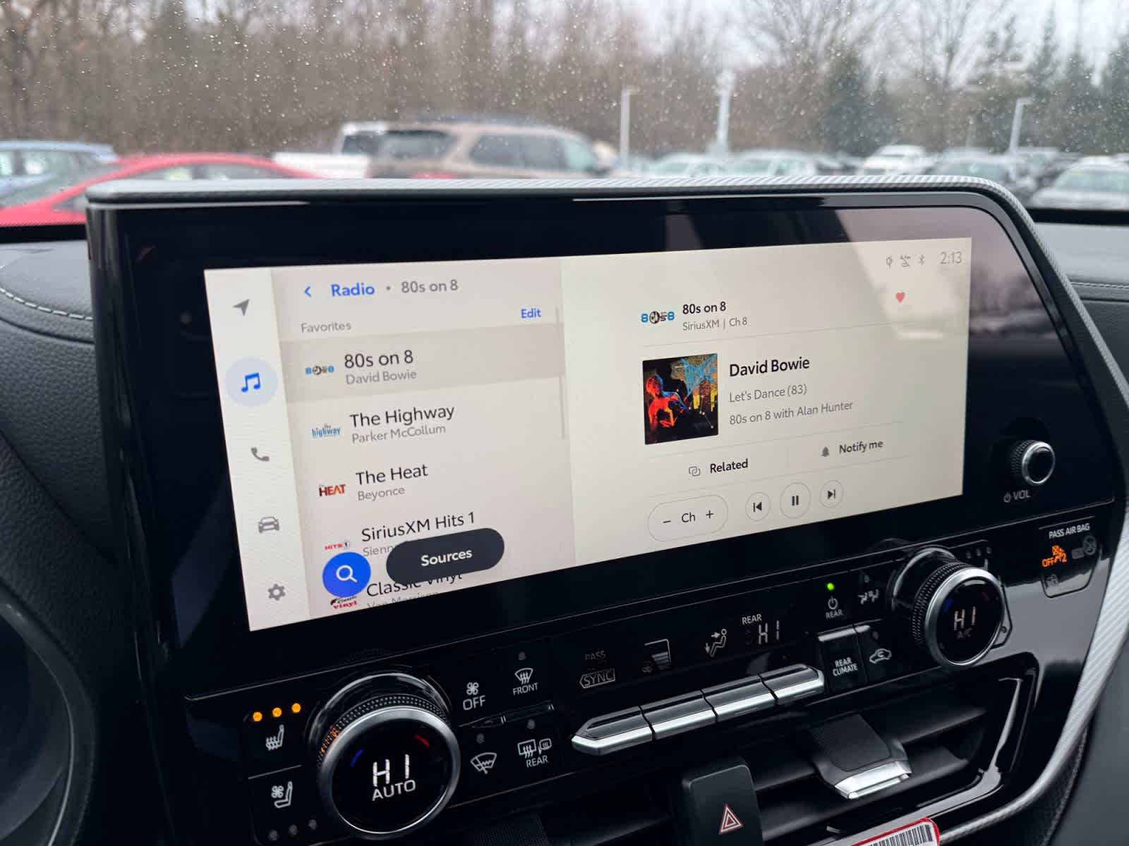 2025 Toyota Highlander Hybrid Platinum