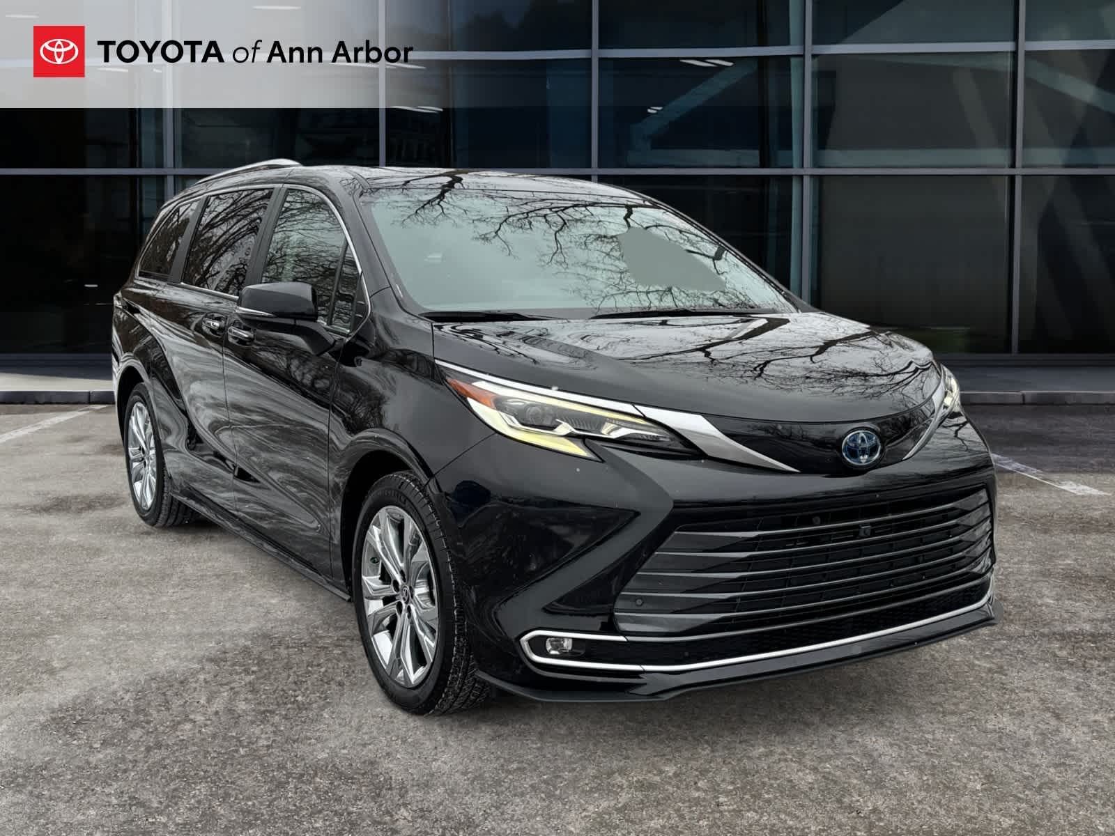 2023 Toyota Sienna Platinum
