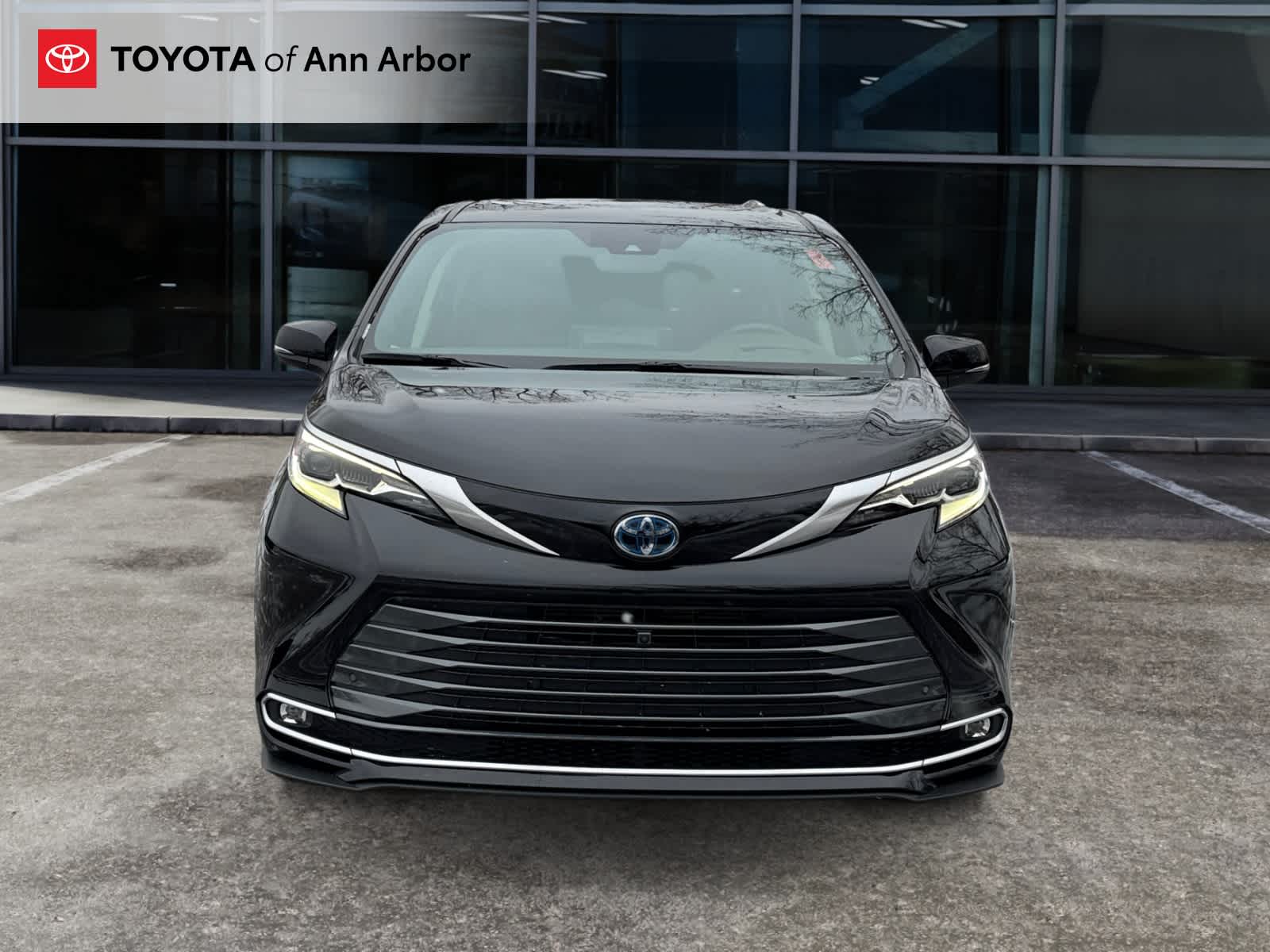 2023 Toyota Sienna Platinum