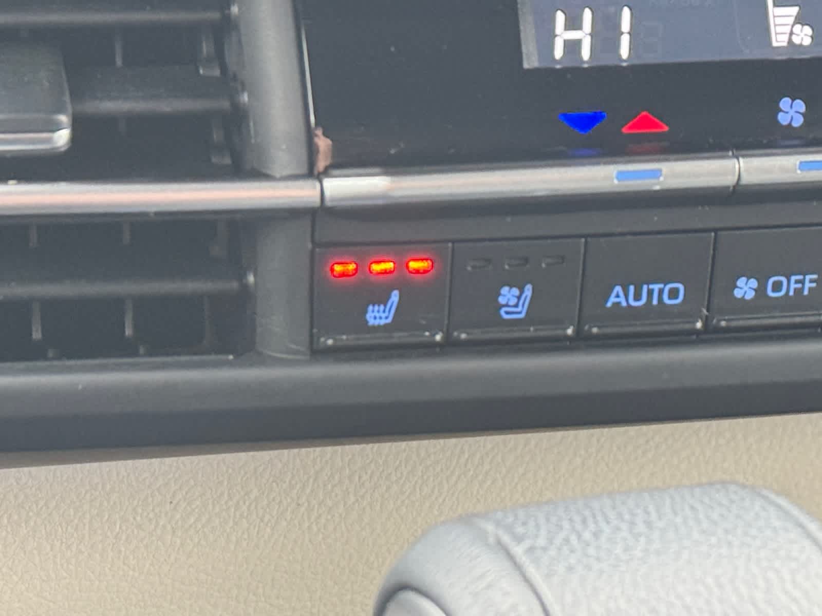 2023 Toyota Sienna Platinum