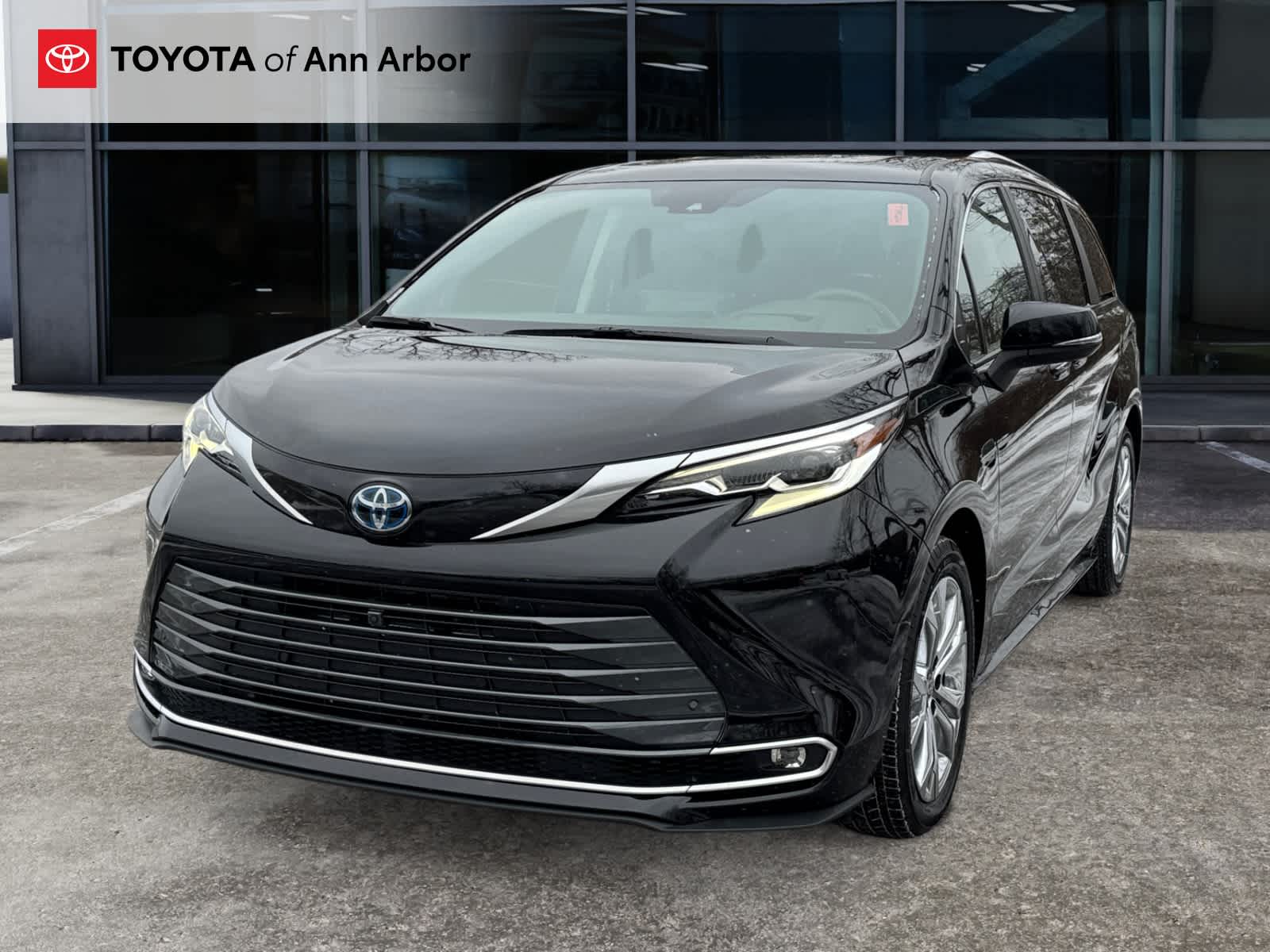 2023 Toyota Sienna Platinum
