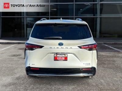 2022 Toyota Sienna Platinum