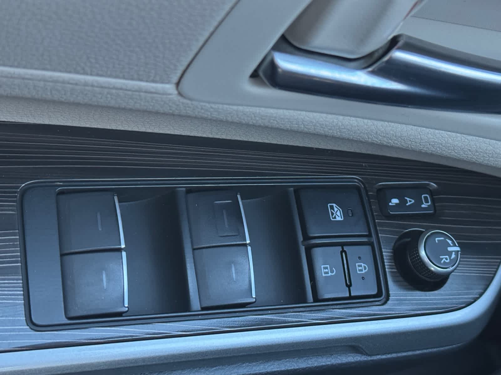 2022 Toyota Sienna Platinum