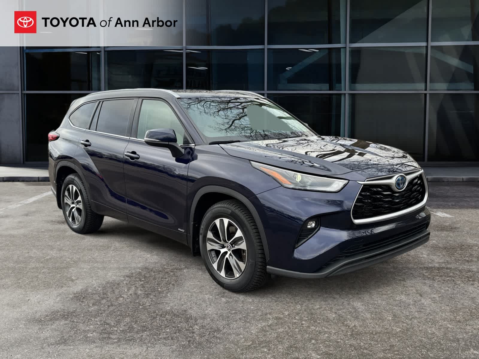 2022 Toyota Highlander Hybrid XLE
