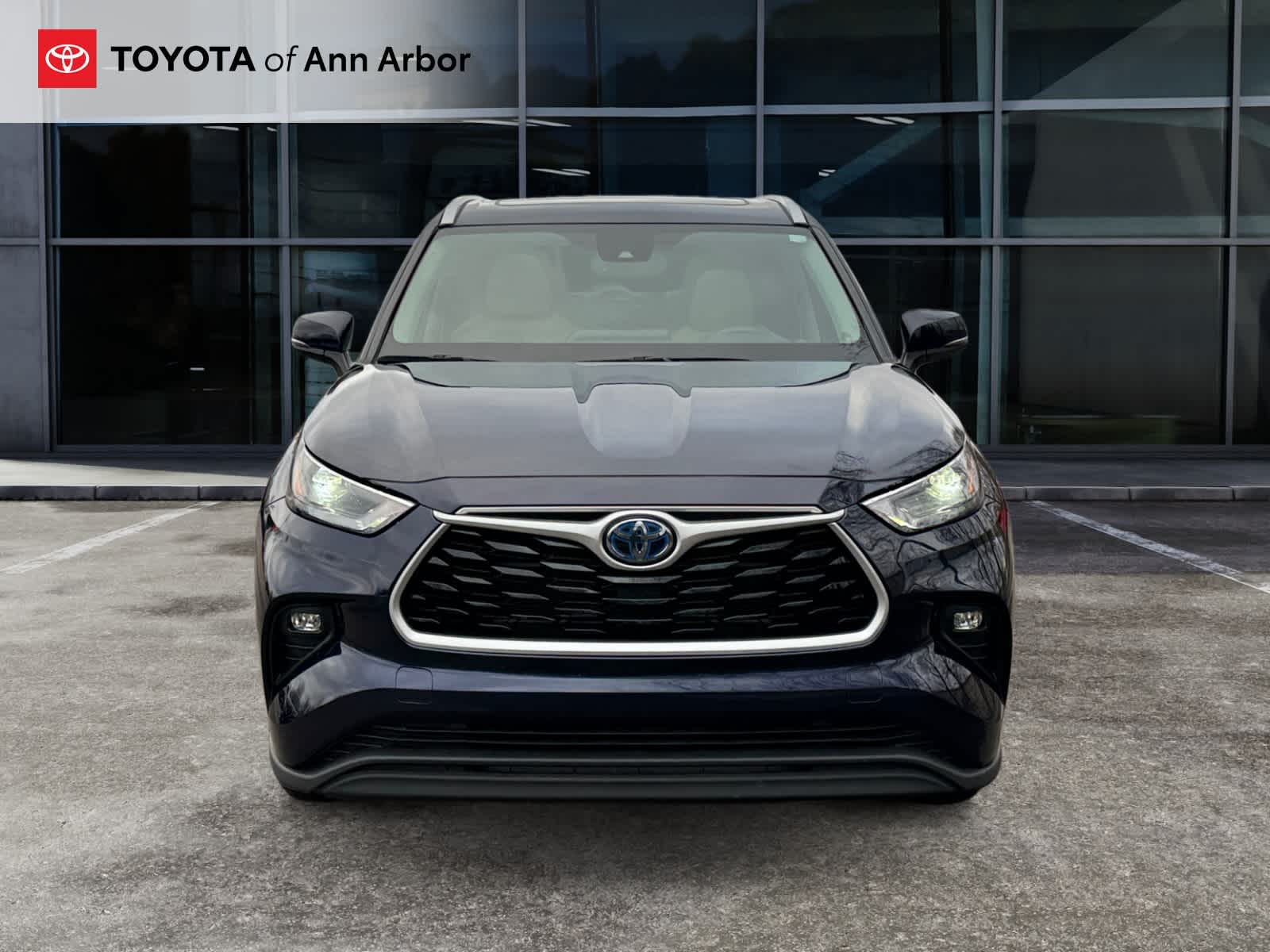 2022 Toyota Highlander Hybrid XLE