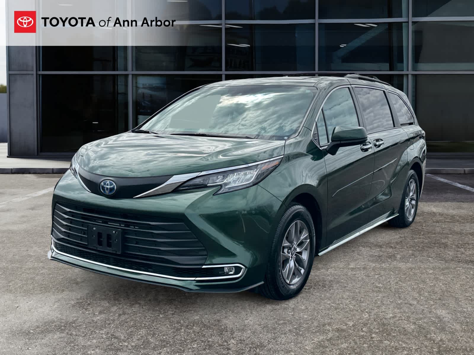 2023 Toyota Sienna XLE