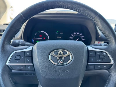 2022 Toyota Sienna XLE