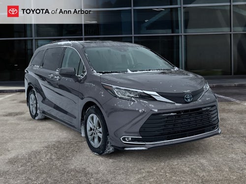 2023 Toyota Sienna XLE