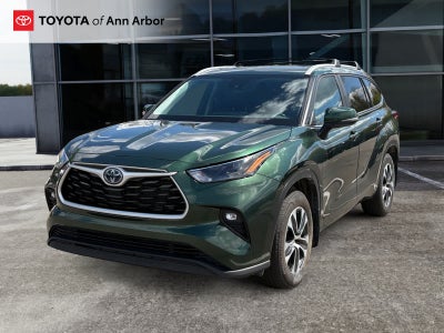 2023 Toyota Highlander Hybrid XLE