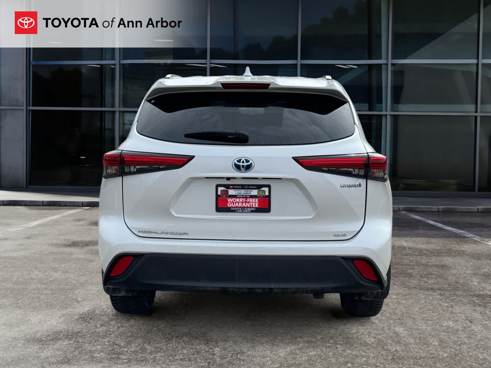 2023 Toyota Highlander Hybrid XLE