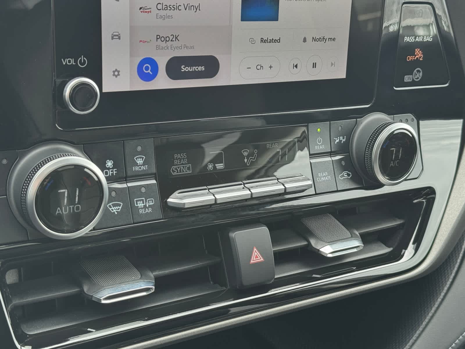 2023 Toyota Highlander Hybrid XLE