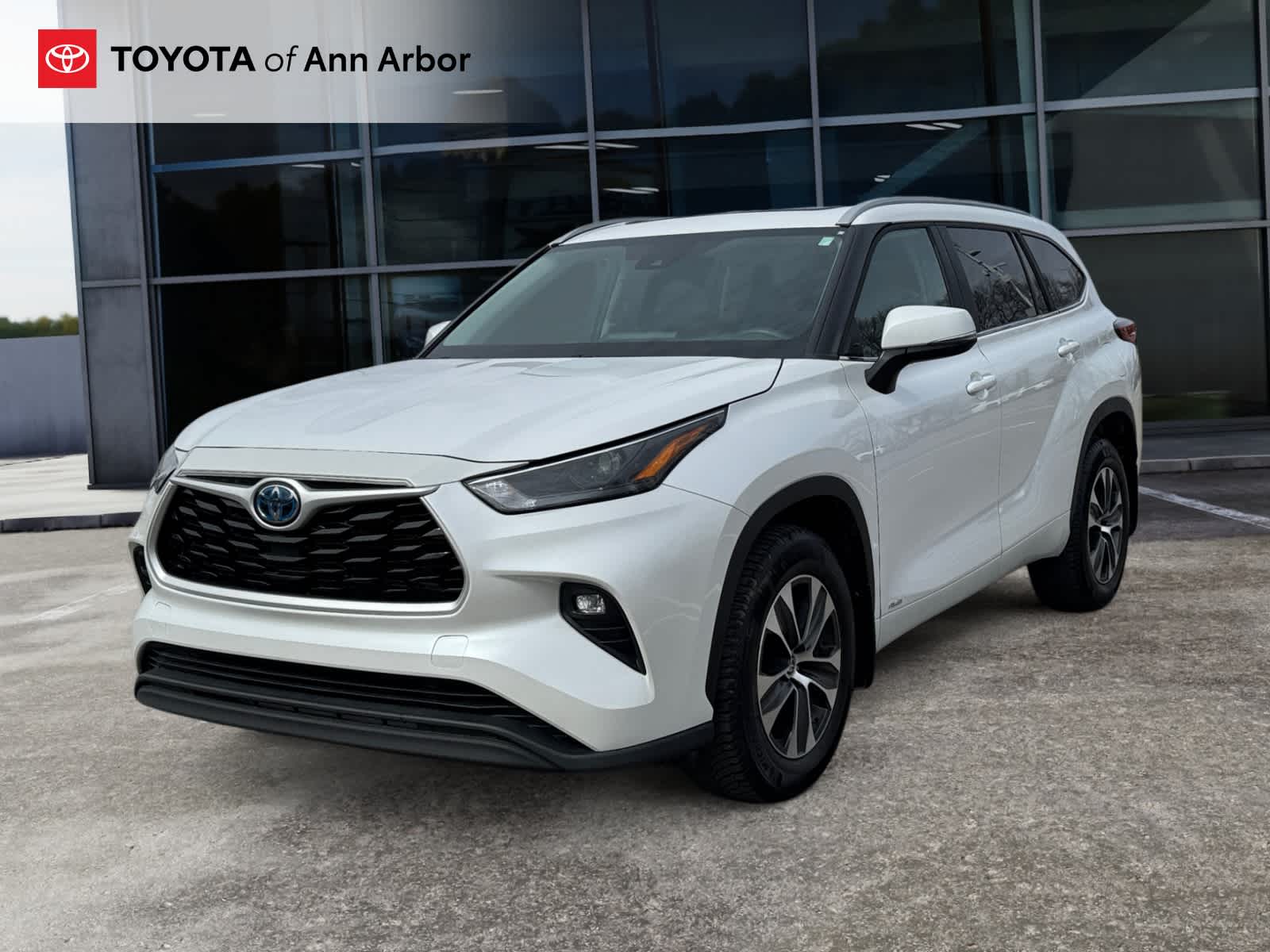 2023 Toyota Highlander Hybrid XLE