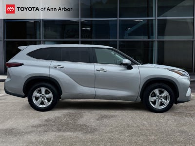 2025 Toyota Highlander LE