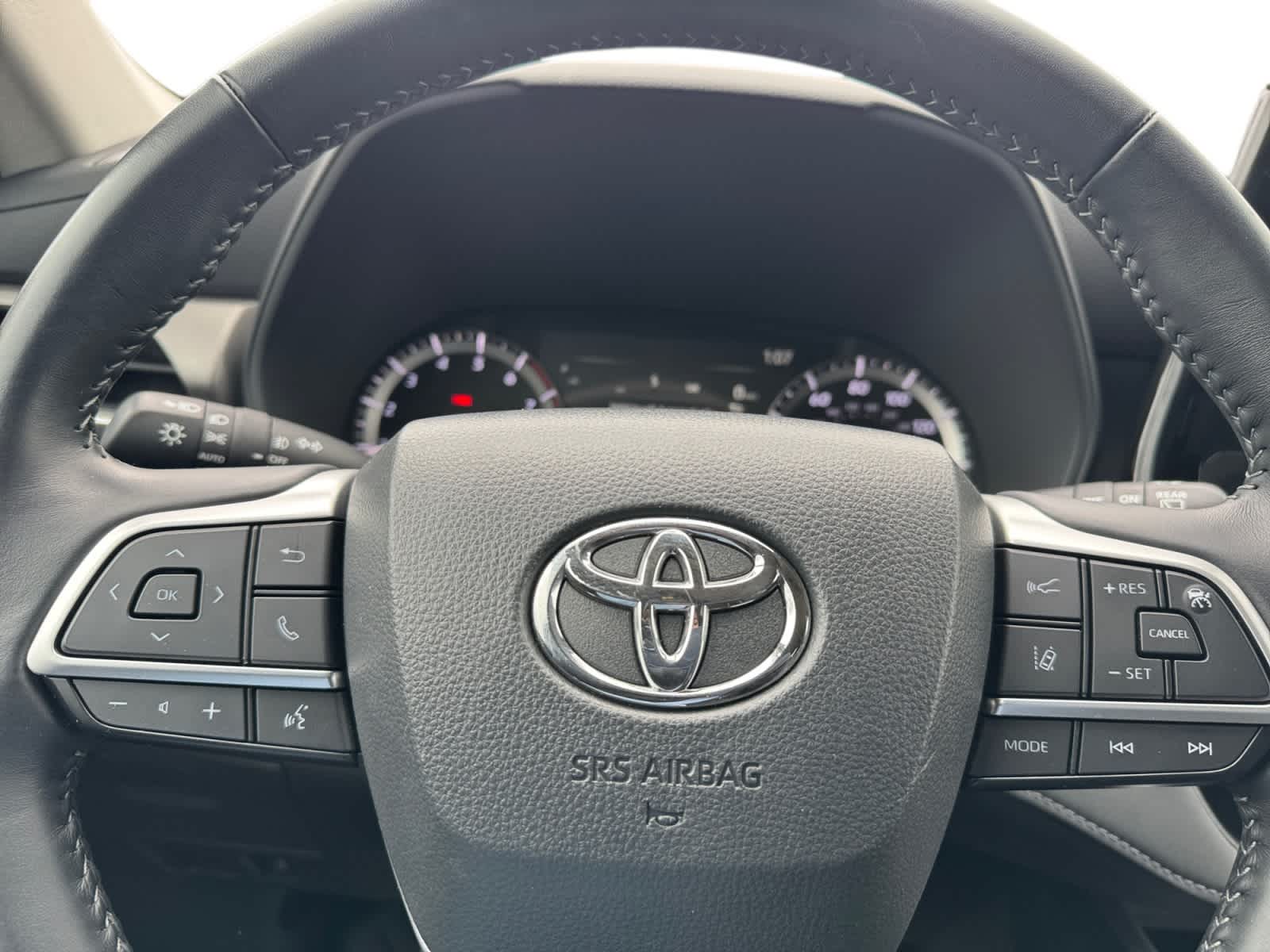 2025 Toyota Highlander LE