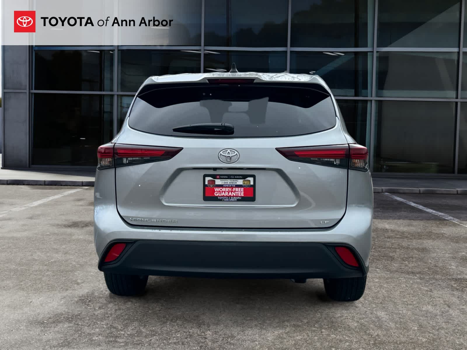 2025 Toyota Highlander LE