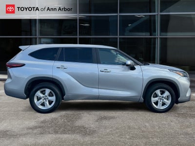 2025 Toyota Highlander LE