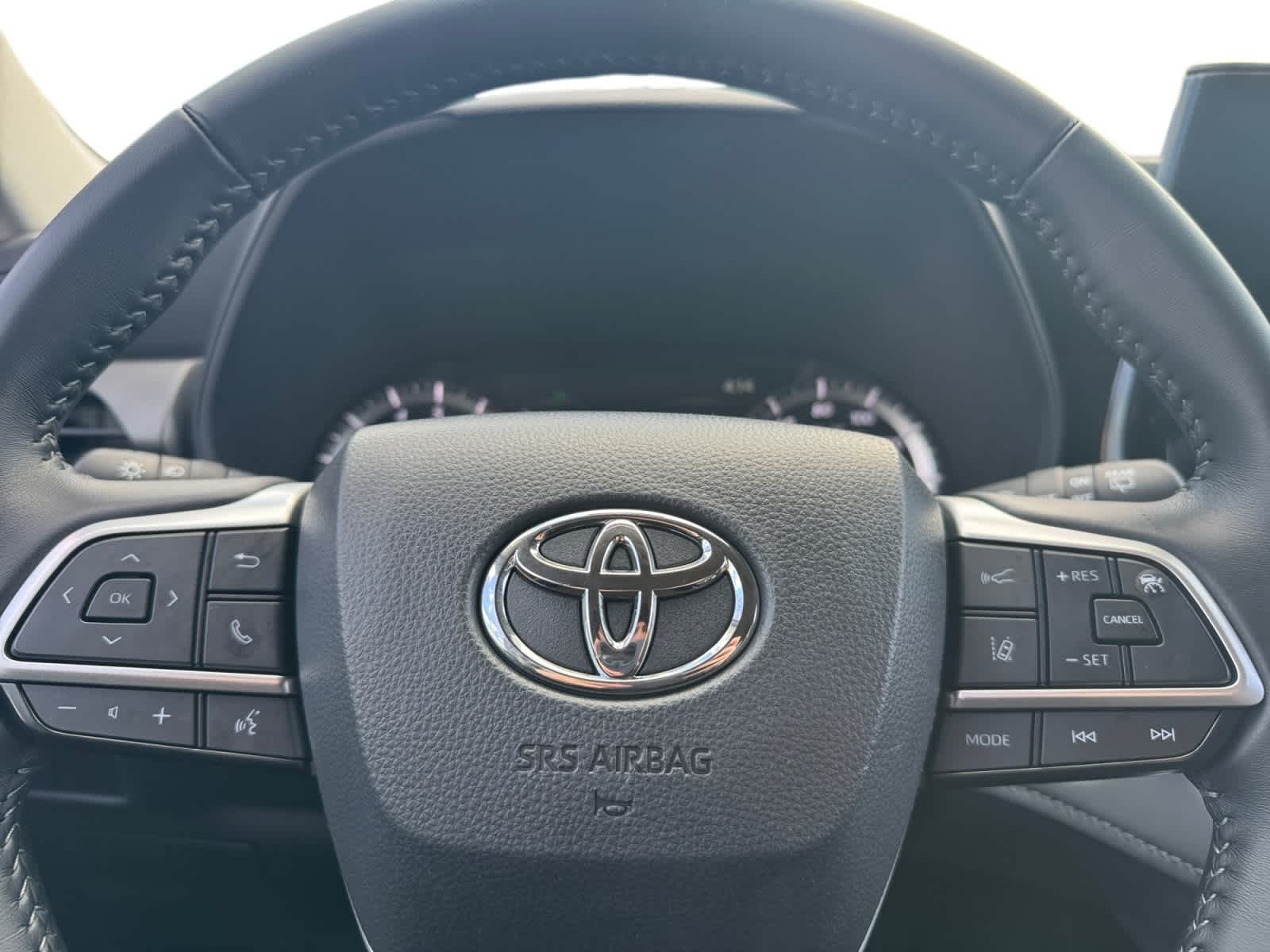 2025 Toyota Highlander LE