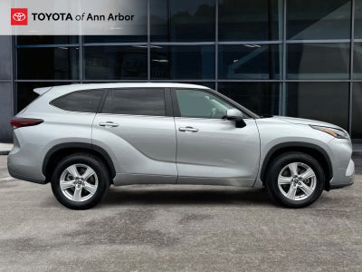 2025 Toyota Highlander LE