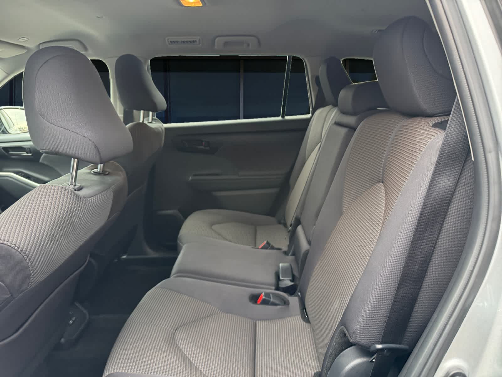 2025 Toyota Highlander LE