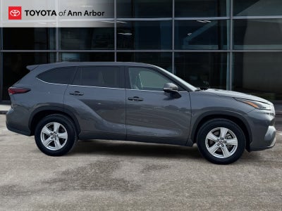 2025 Toyota Highlander LE