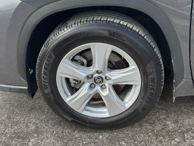 2025 Toyota Highlander LE