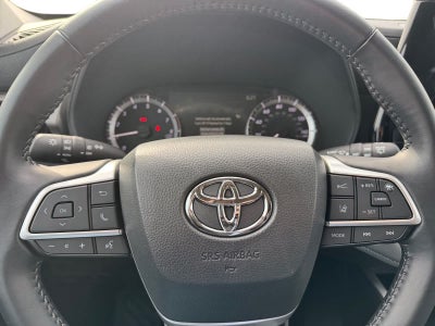 2025 Toyota Highlander LE
