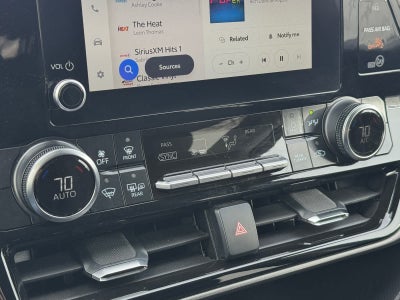 2025 Toyota Highlander LE