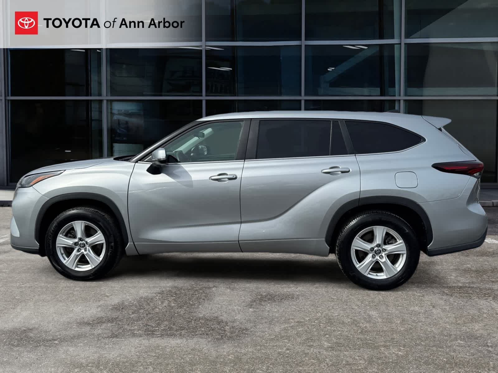 2025 Toyota Highlander LE