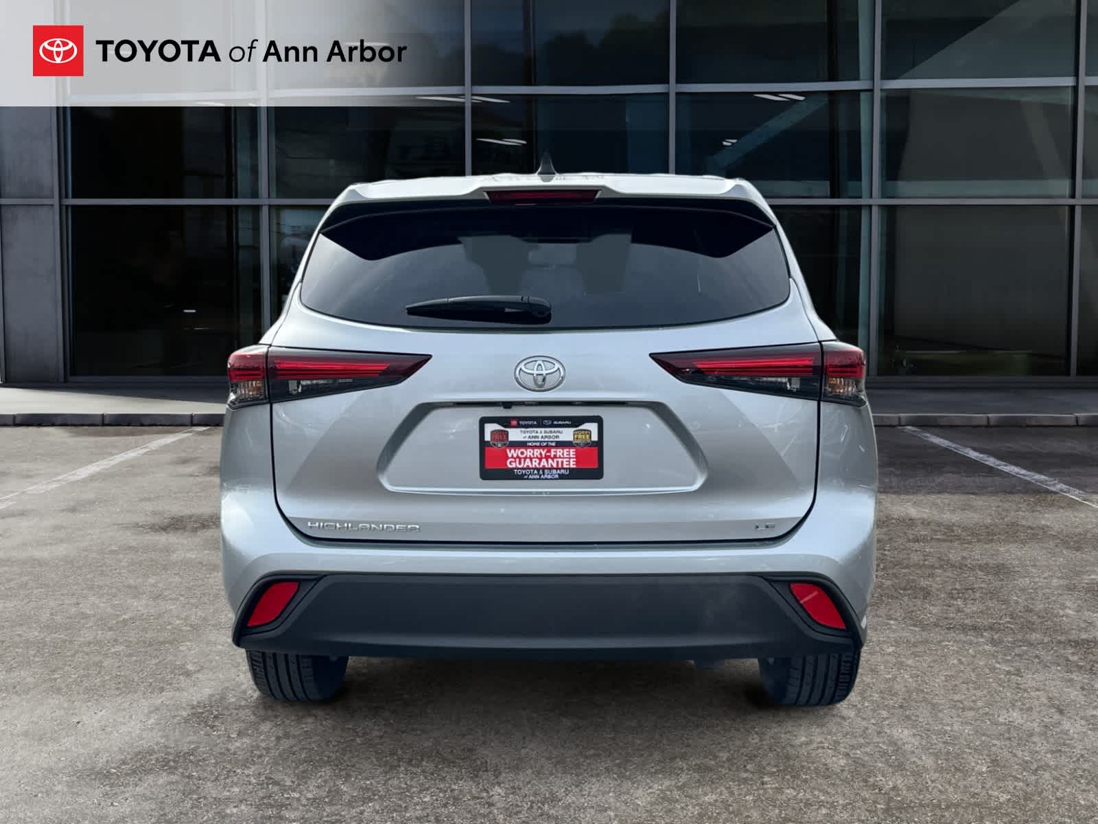 2025 Toyota Highlander LE