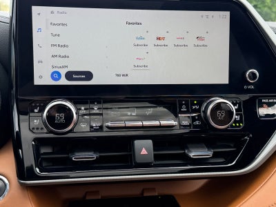 2023 Toyota Highlander Platinum