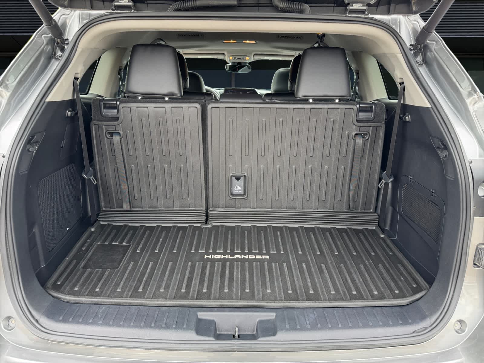 2025 Toyota Highlander Limited