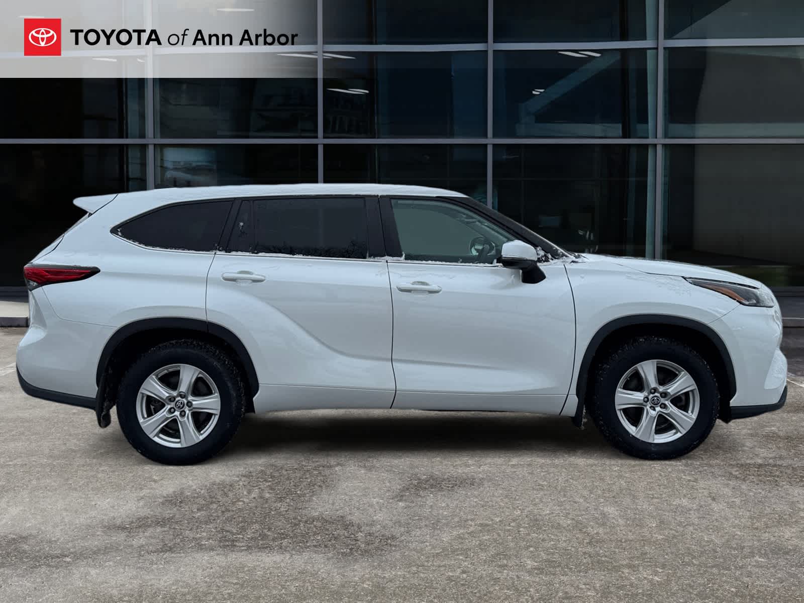 2023 Toyota Highlander LE