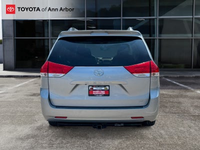 2013 Toyota Sienna LE