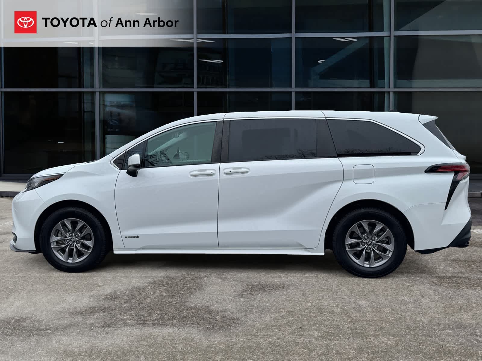 2021 Toyota Sienna LE