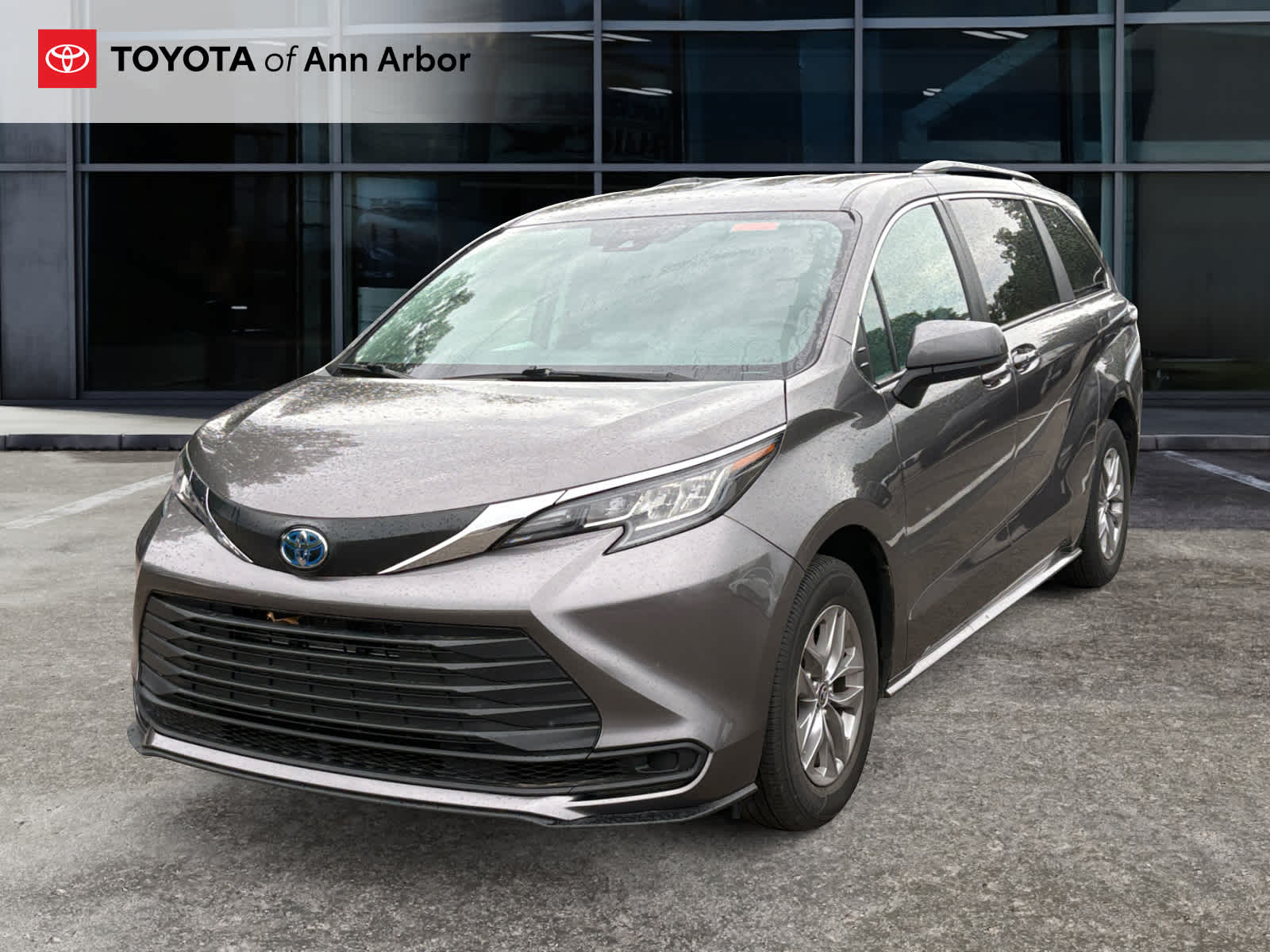 2023 Toyota Sienna LE