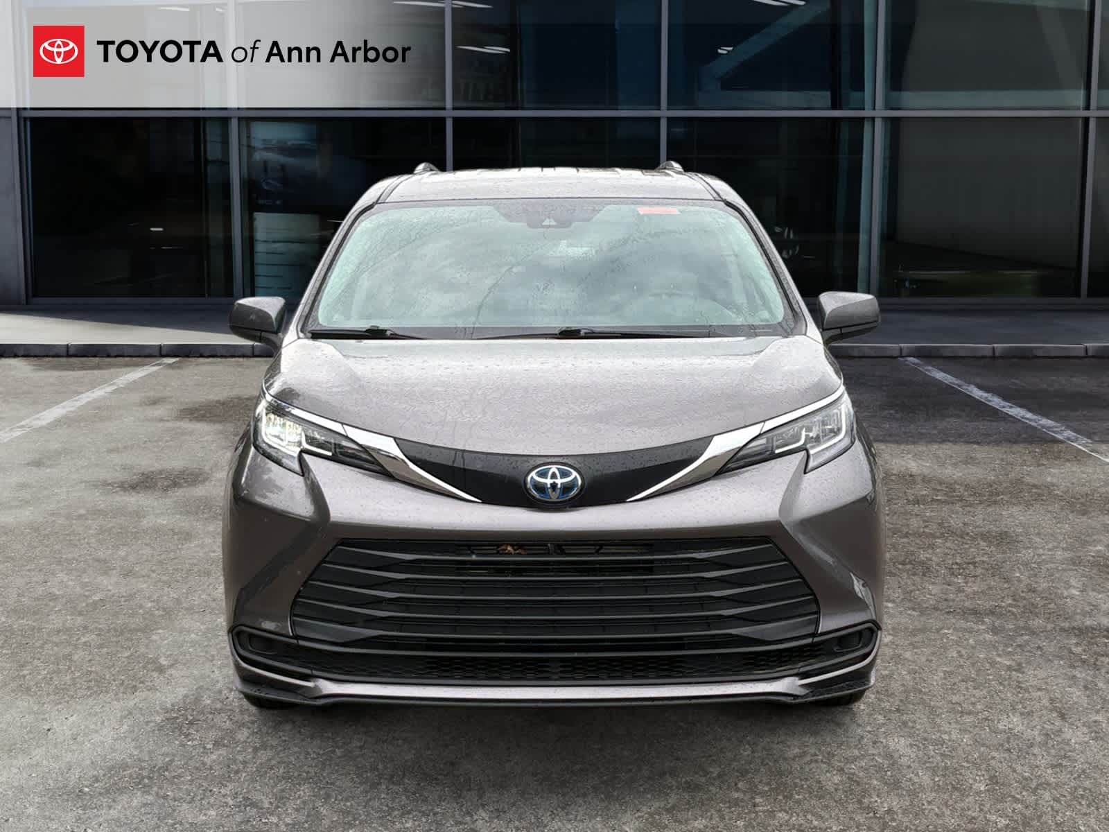 2023 Toyota Sienna LE