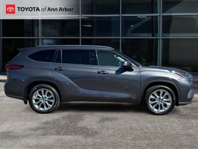 2022 Toyota Highlander Hybrid Limited