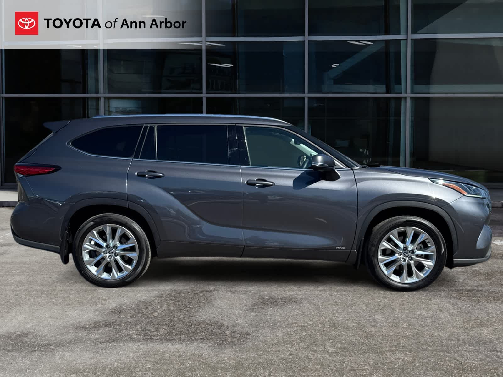 2022 Toyota Highlander Hybrid Limited