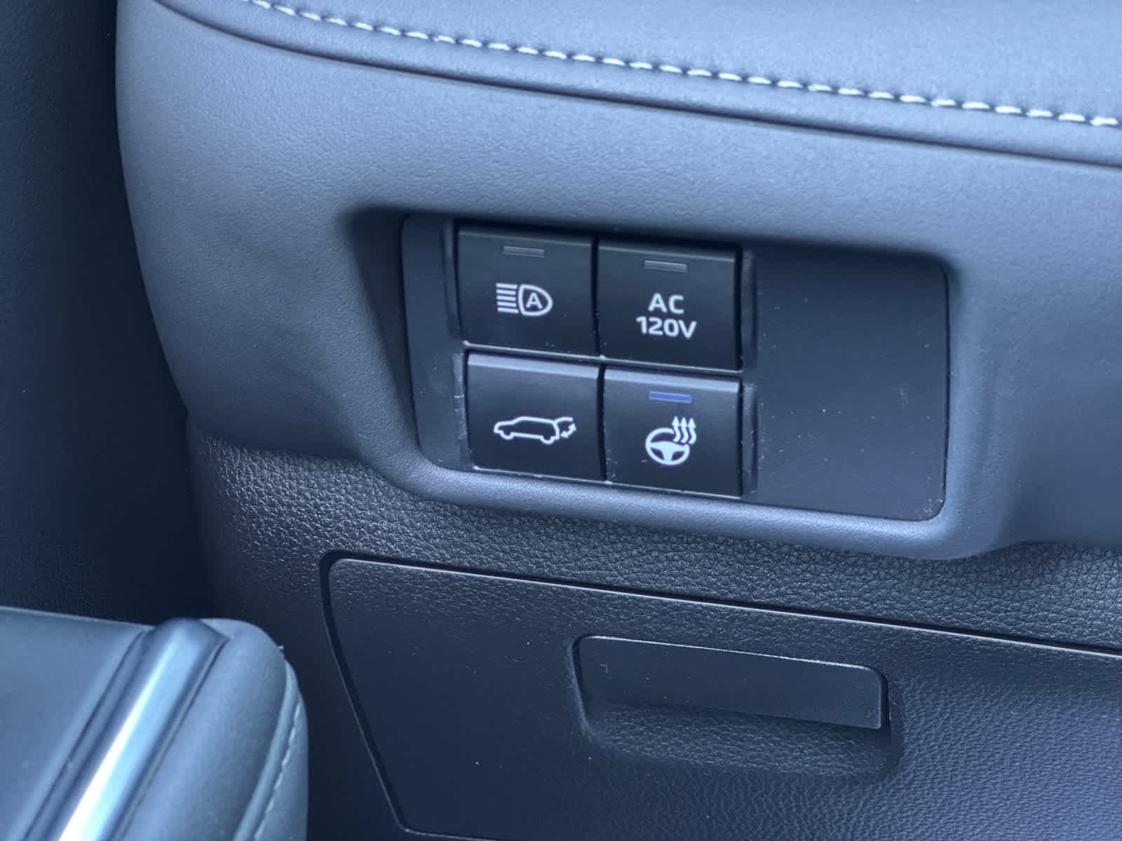 2022 Toyota Highlander Hybrid Limited