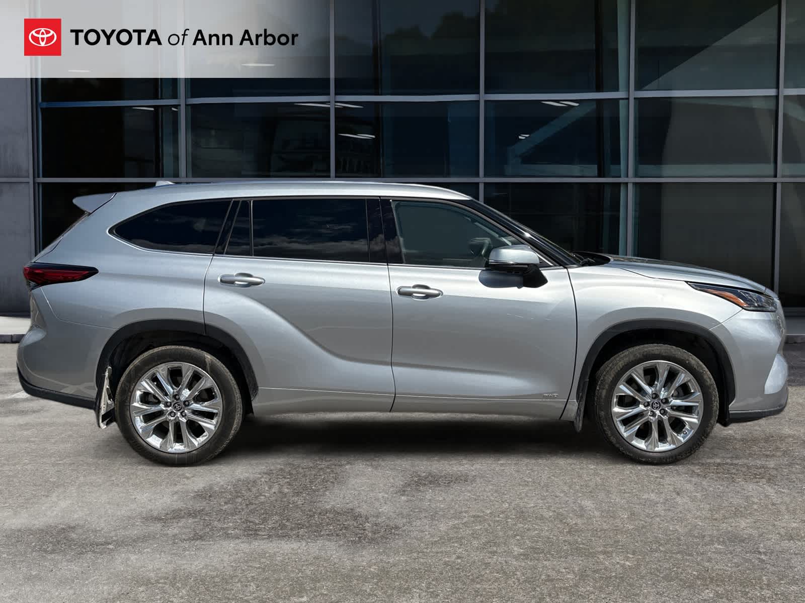 2023 Toyota Highlander Hybrid Limited