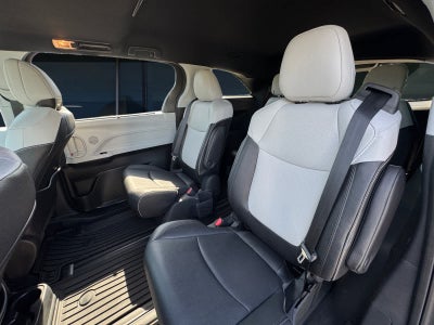 2025 Toyota Sienna XSE
