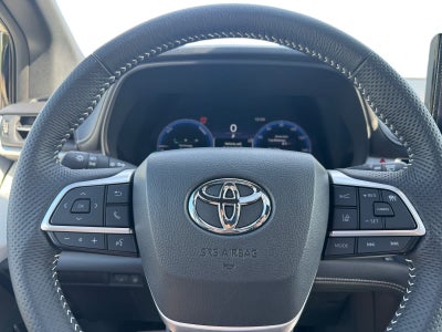2025 Toyota Sienna XSE