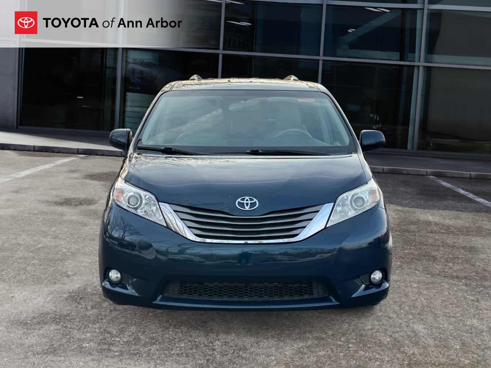 2012 Toyota Sienna XLE