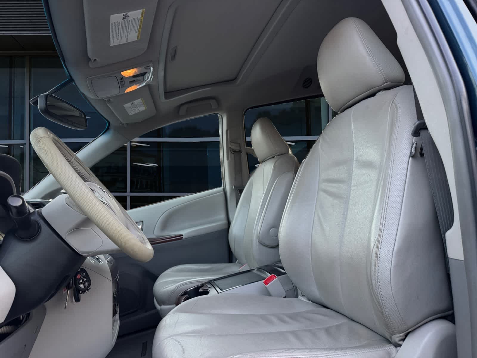 2012 Toyota Sienna XLE